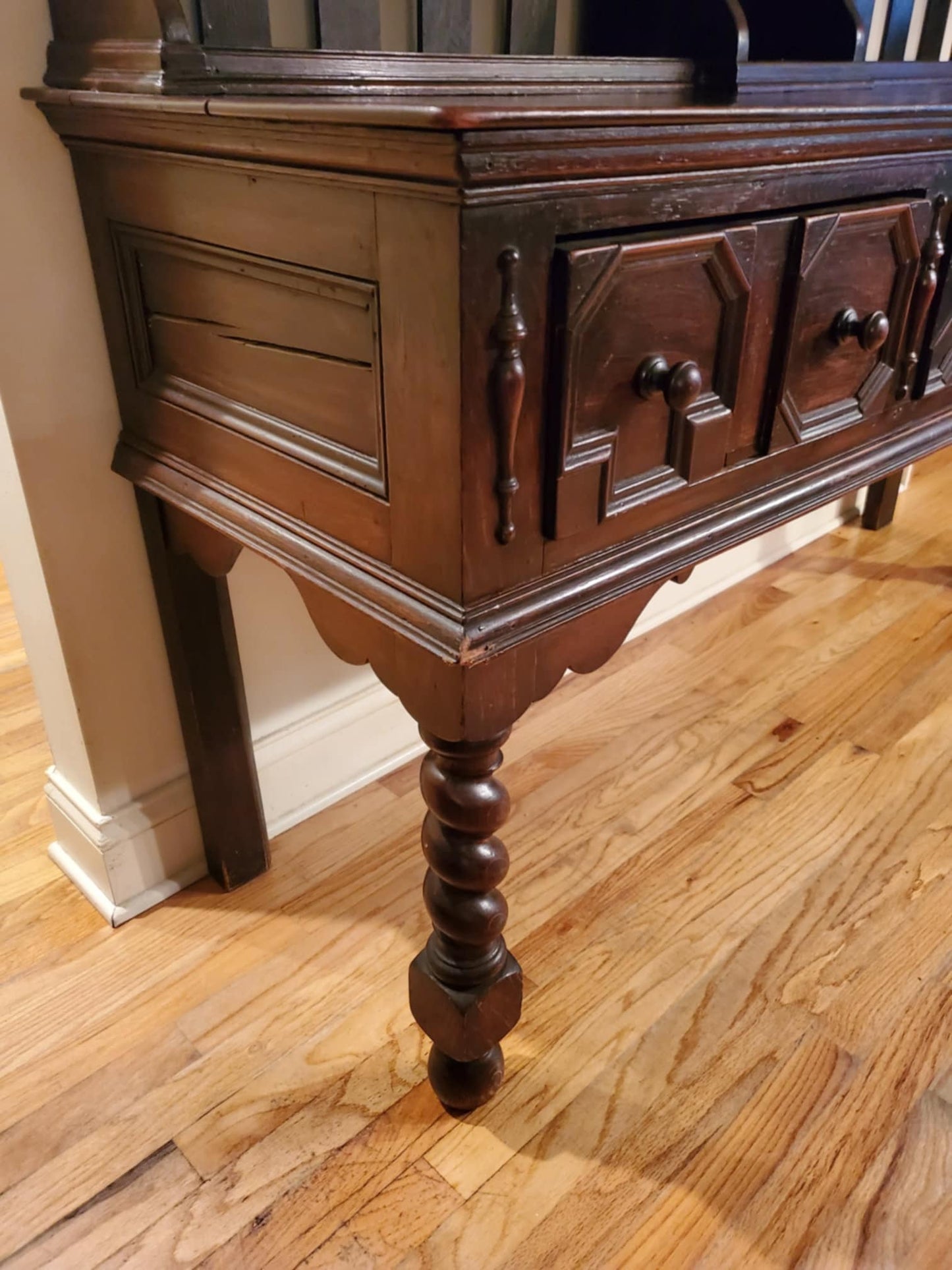 SOLD**SOLD**Antique Welsh Dresser/ Antique Sideboard/ Antique Hutch