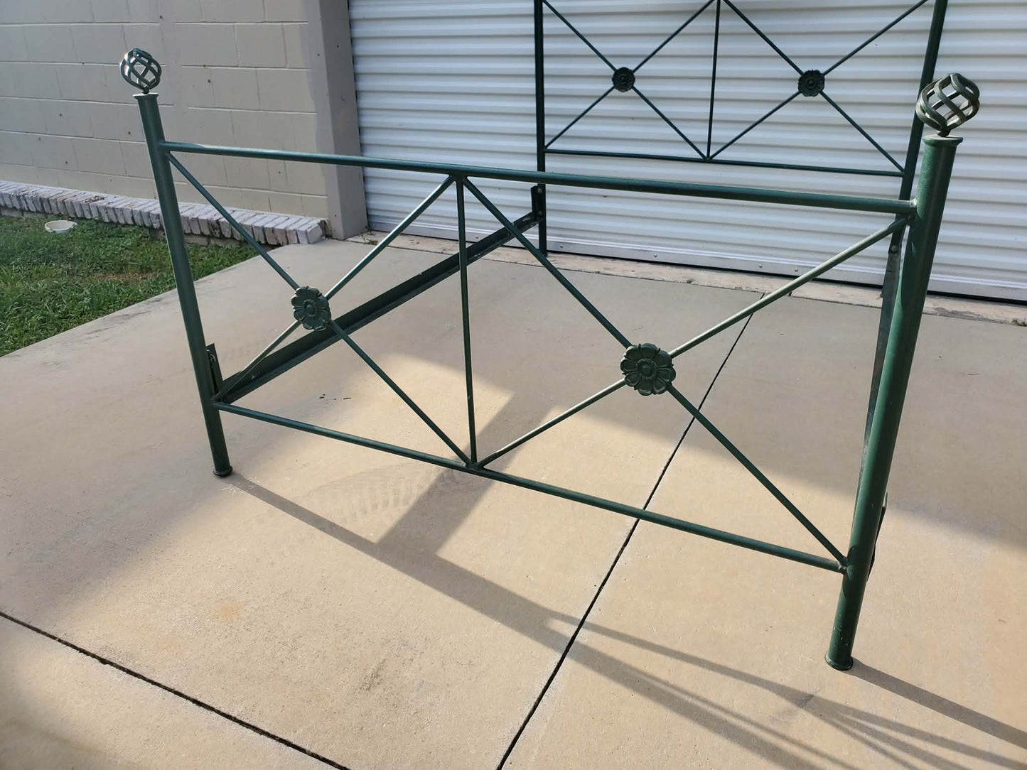 Queen Wrought Iron Bed